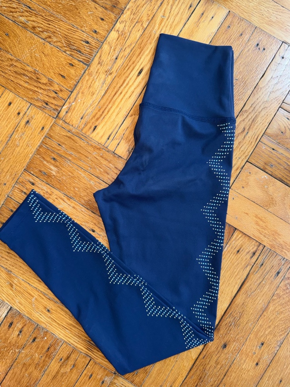 Beach Riot x SoulCycle. Navy Leggings with Zigzag Stud Detail